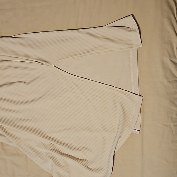 skirt - Picture 2 of 2